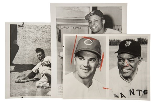 Willie Mays Vintage Wire Photo Collection of (3)  